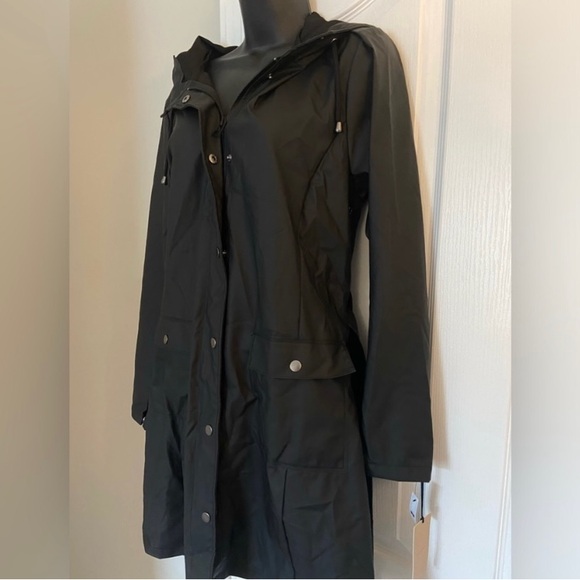 Halogen Size Small Raincoat - Picture 2 of 12